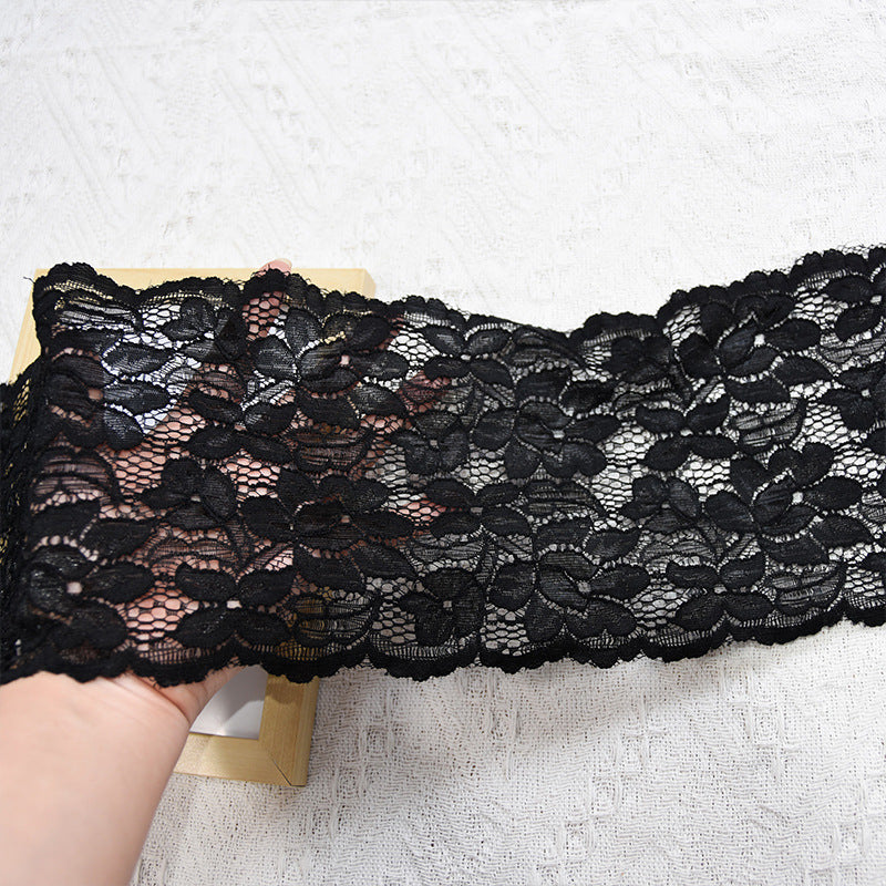 Double-Scallop Picot-Edge Stretch Nylon Lace Trim 15 cm - Style 76063 — fabric photo 4