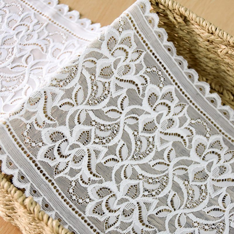 Ruffled Knitted Stretch Lace Trim 22 cm — fabric photo 2