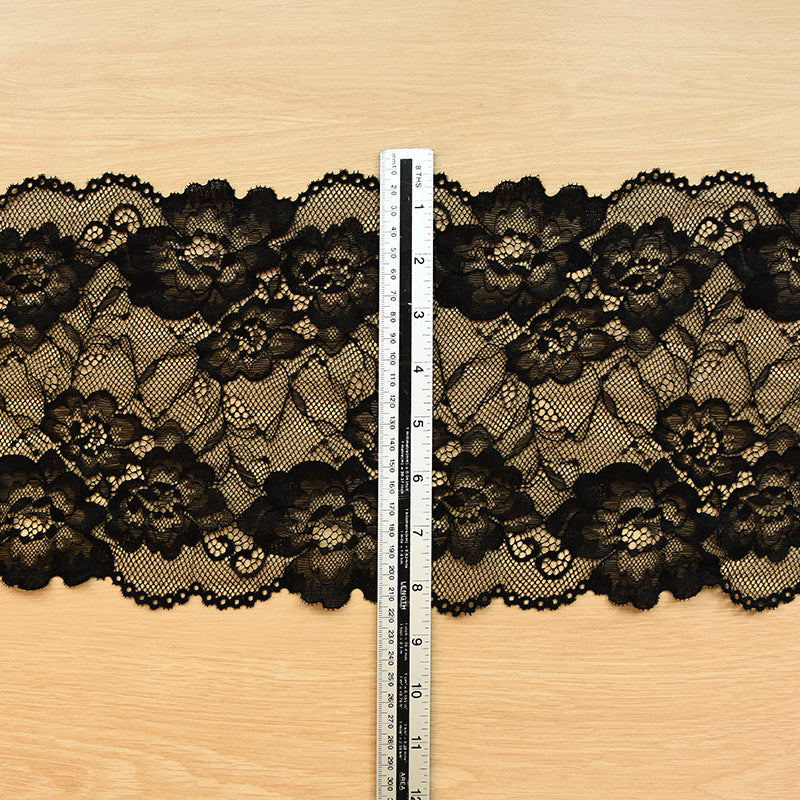 Decorative Lace Trim 22 cm — fabric photo 3