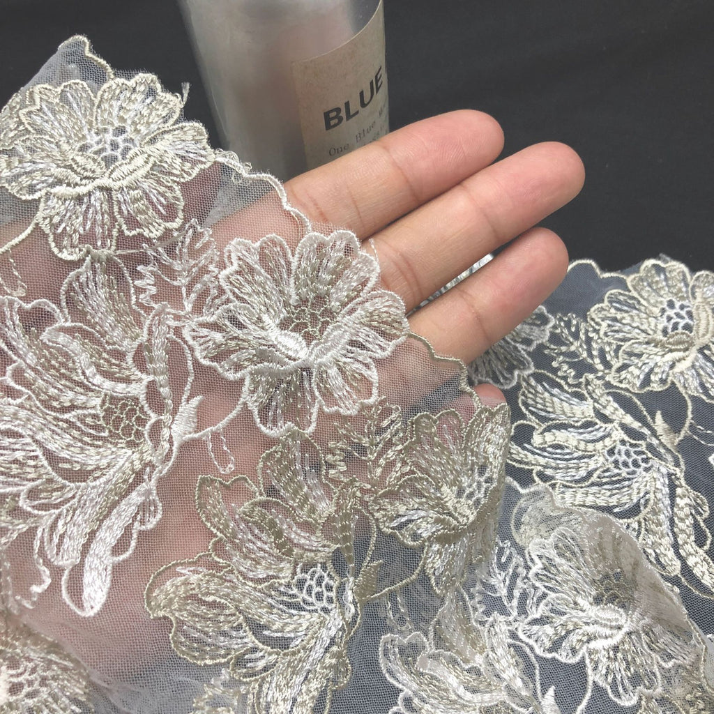 Water-Soluble Embroidered Lace Trim 14 cm — fabric photo 4