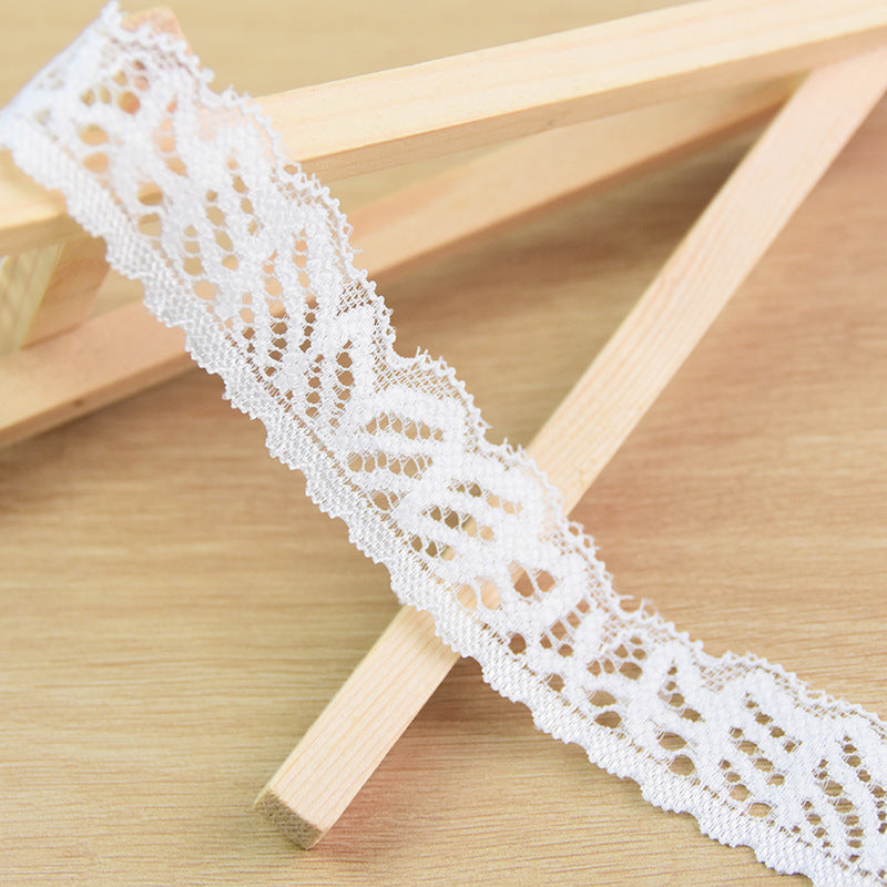 Leaf Narrow Stretch Lace Trim 2.3 cm — fabric photo 2