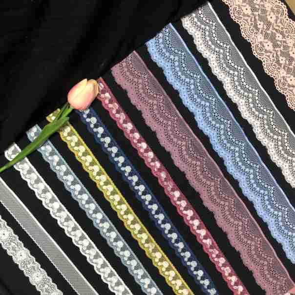 Small Floral Lace Trim