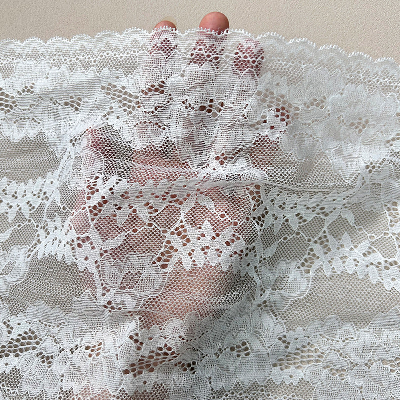 Stretch Nylon-Spandex Lace Trim 22 cm — fabric photo 3