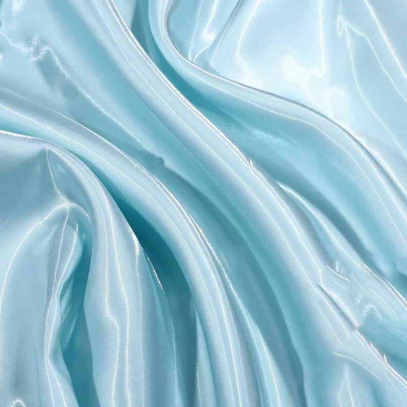قماش ساتان سائل لامع - شارموز عاكس للملابس المسائية