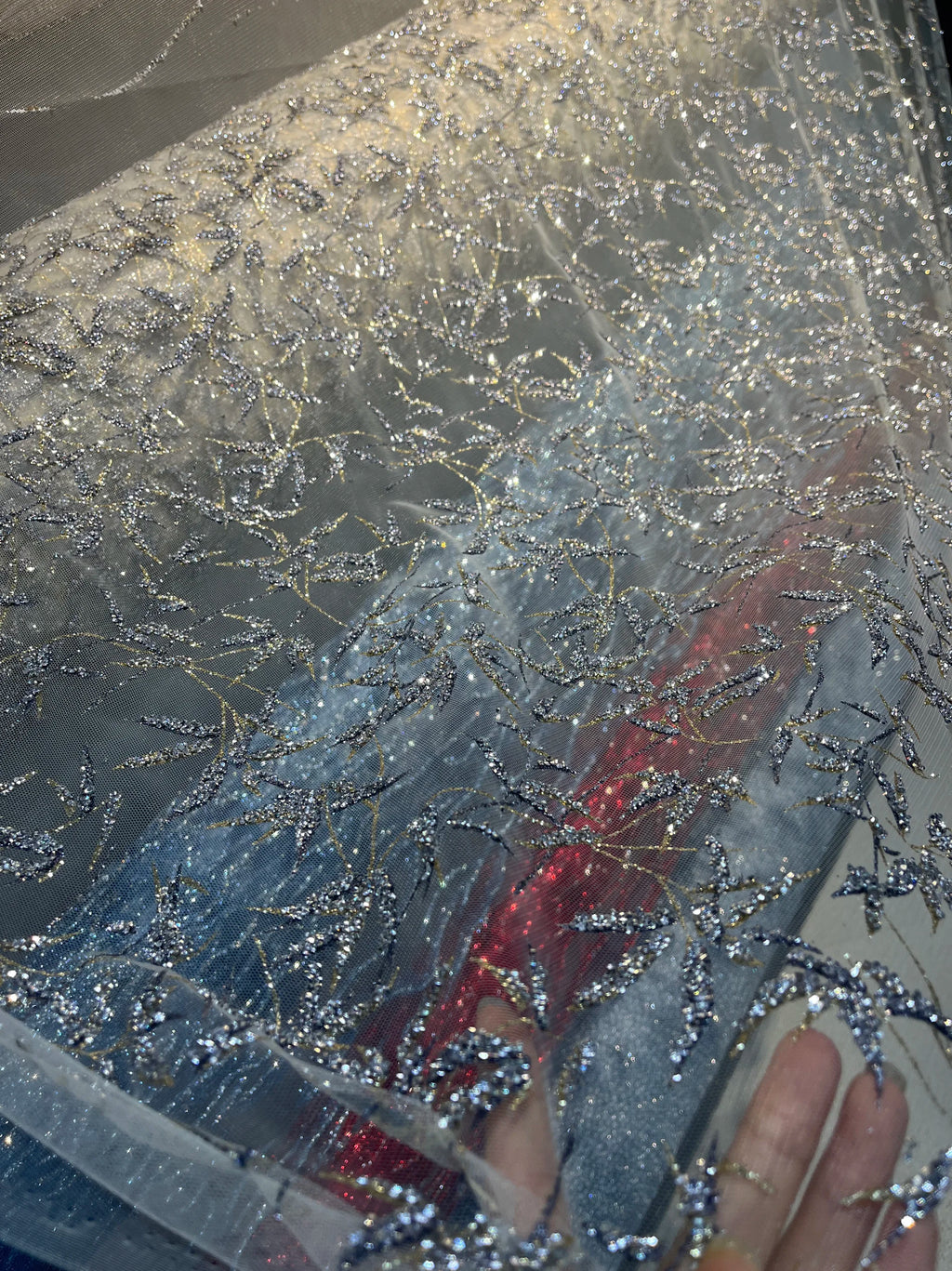 قماش شبكي عالي الكثافة بلون أسود قزحي ساطع أبيض شامبانيا ذهبي فرع شجرة مطبوع عليه ترتر ساخن قماش شبكي لفستان