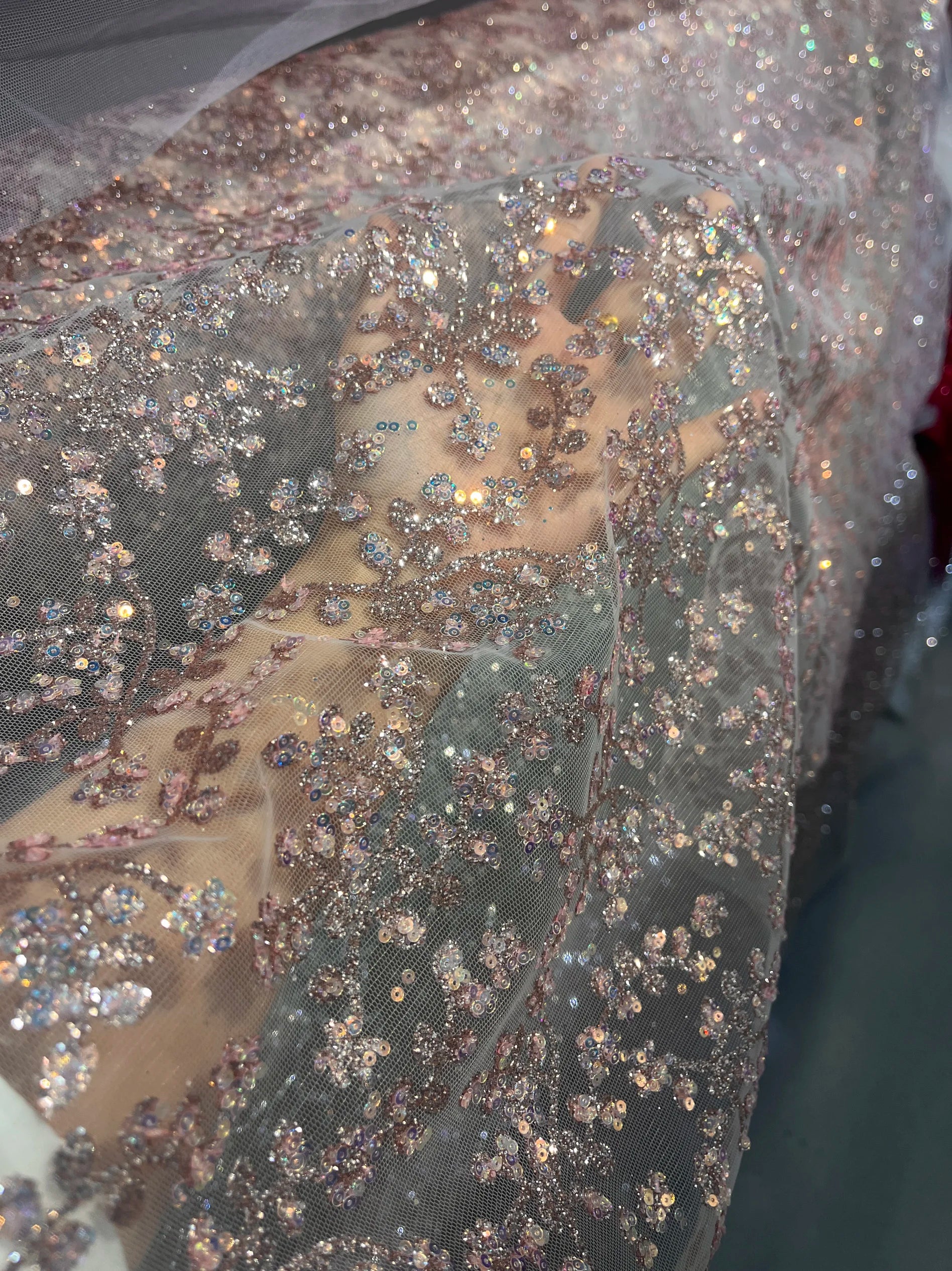 Super Fairy Iridescent Sequin Fabric Iridescent Laser Mesh Wedding Background Decorative Fabric Stage Clothing Skirt Yarn