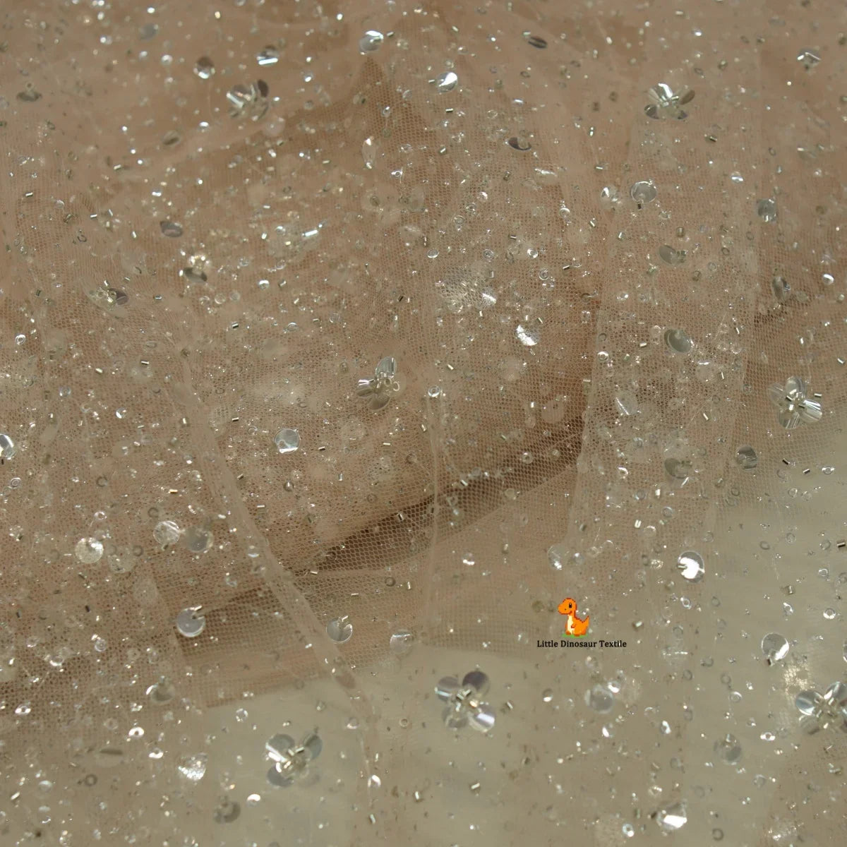 Feature Irregular And Unique Gold Spray Mesh Used For Handicrafts Designer Wedding Dresses Evening Dresses Headscarves Bridal