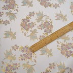 قماش جاكار حريري مطلي بالذهب الوردي الفاتح - نقشة زهرة سمكة ذهبية