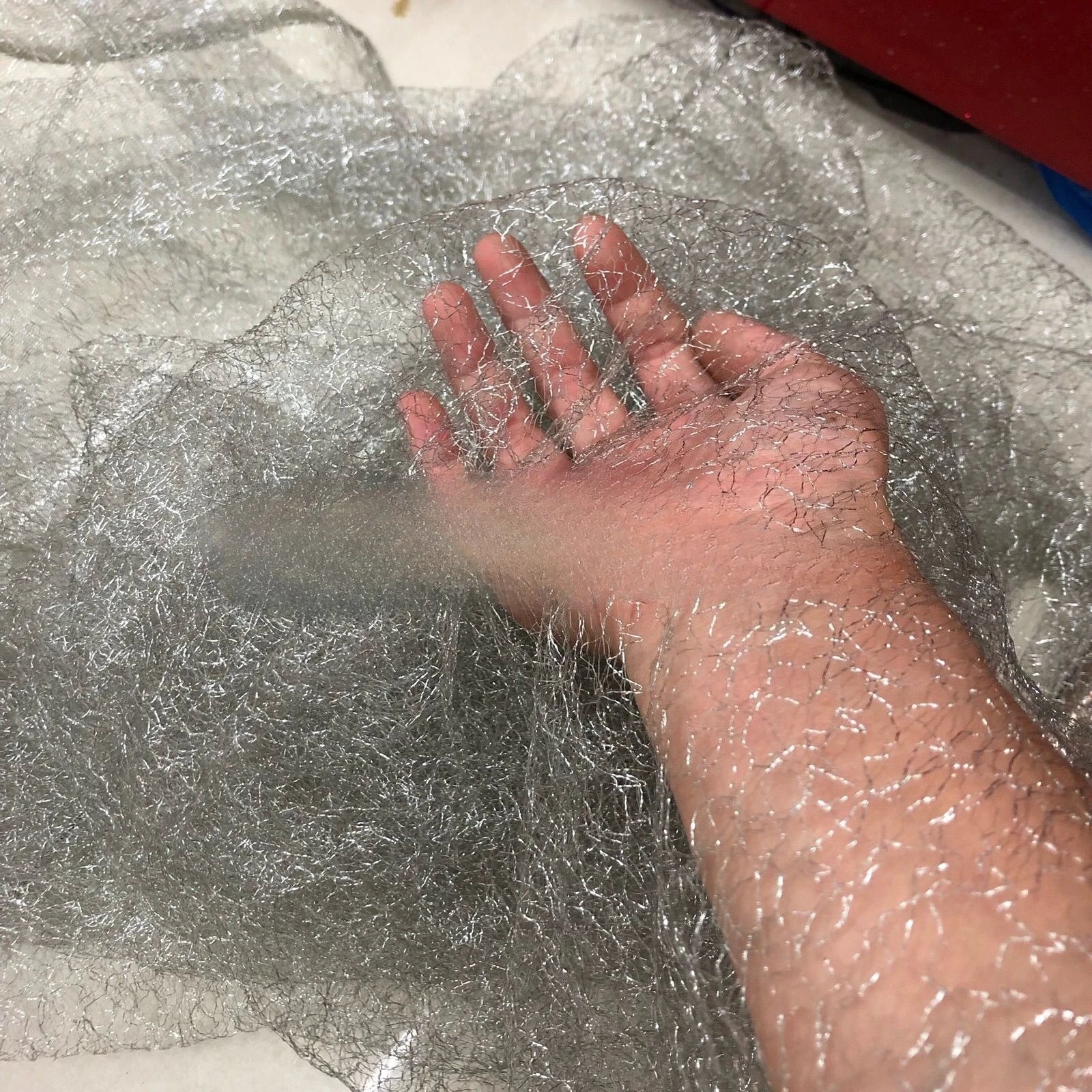 قماش شبكي من الدانتيل الذهبي والفضي غير المنتظم خفيف الوزن وناعم مناسب للفساتين الرسمية وفساتين الزفاف وأغطية الرأس