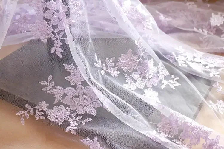 Tela de encaje bordada a mano para vestido de novia (130 cm)