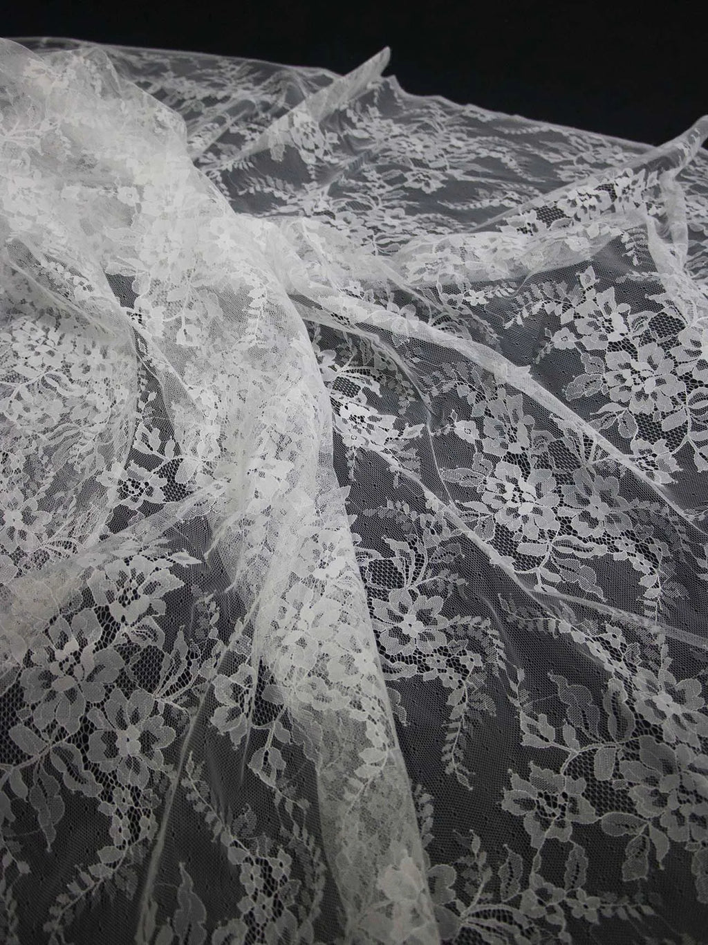 فستان زفاف من قماش الدانتيل عالي الجودة بعرض 1.6 متر، قماش ملابس، مفرش طاولة، ستائر، إكسسوارات بيضاء مصممة