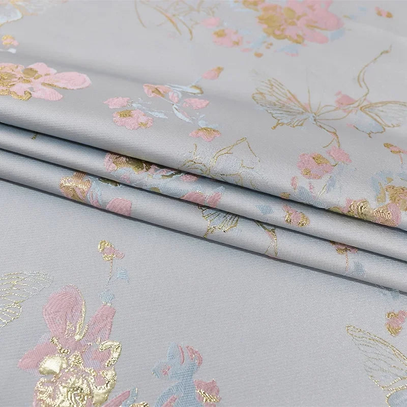 قماش بروكار جاكار بخيوط ذهبية - مادة فستان بنقشة الفراشة