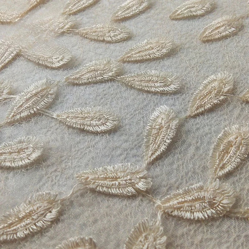 Tela de encaje bordado de malla soluble en agua 3D para crear vestidos DIY, elegante material de red floral tridimensional.