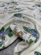 Tela bordada de terciopelo de seda con lentejuelas y tubo de cuentas, exquisita tela para coser chaquetas Hanfu Qipao, tela de diseño para el Palacio de Jiuzhong.