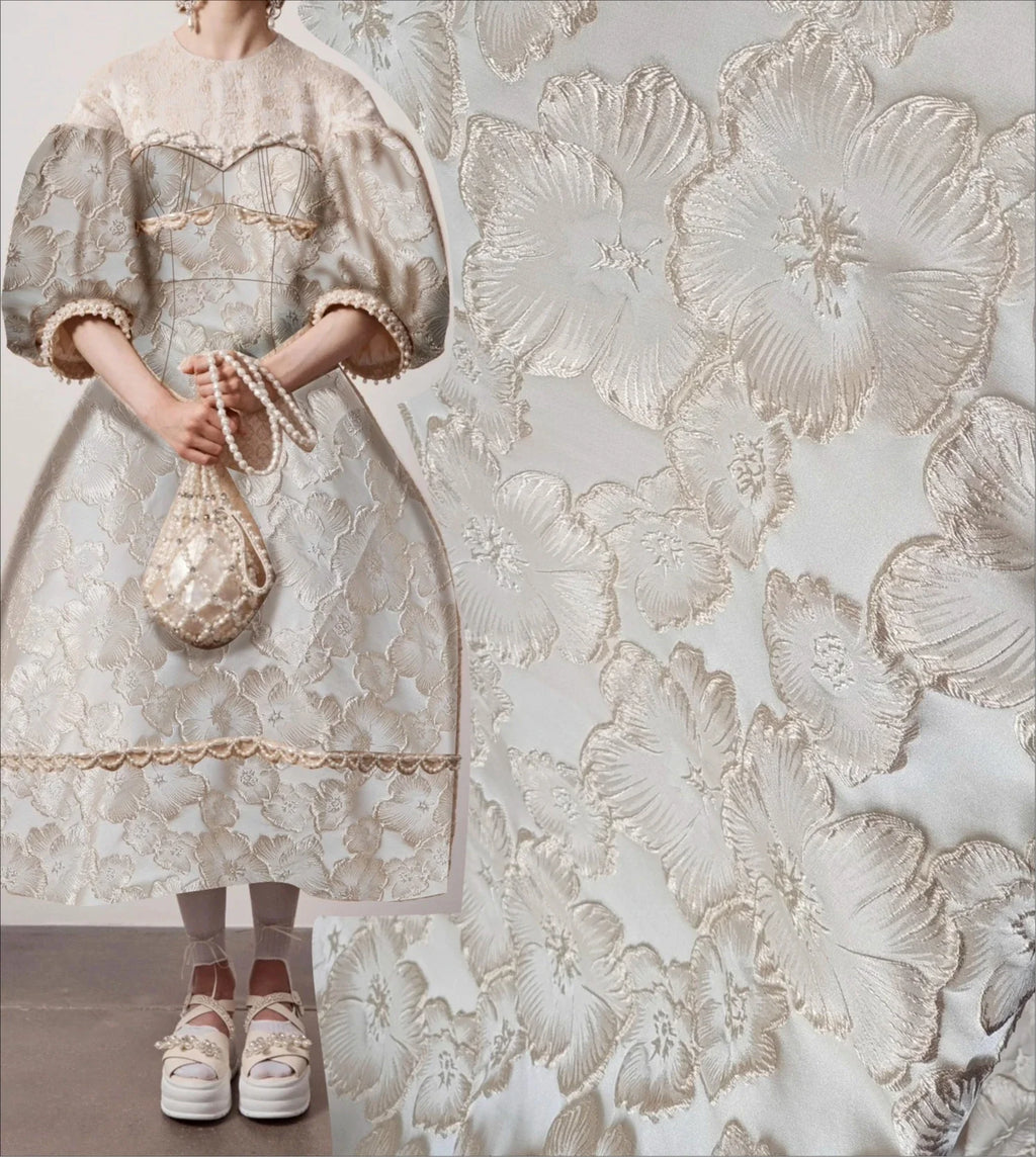 قماش جاكار زهري منقوش، مادة فاخرة وثقيلة الوزن، مناسب لفساتين الموضة الراقية، ملابس مصممة، استخدام قماش كوتور