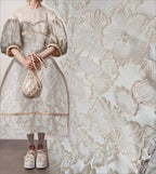 قماش جاكار زهري منقوش، مادة فاخرة وثقيلة الوزن، مناسب لفساتين الموضة الراقية، ملابس مصممة، استخدام قماش كوتور