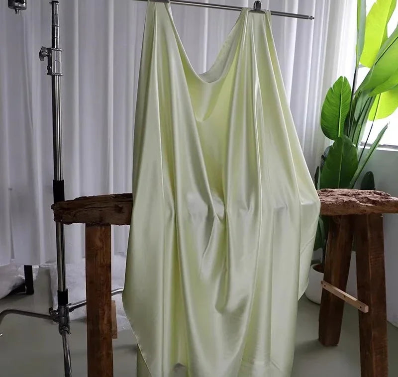 قماش حرير ساتان مرن - مادة ناعمة لامعة 145 سم