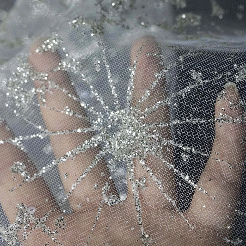 Polvo plateado en aerosol, polvo brillante fino, polvo brillante, encaje plateado, malla, costura, vestido formal, vestido de novia, falda infantil, cargando