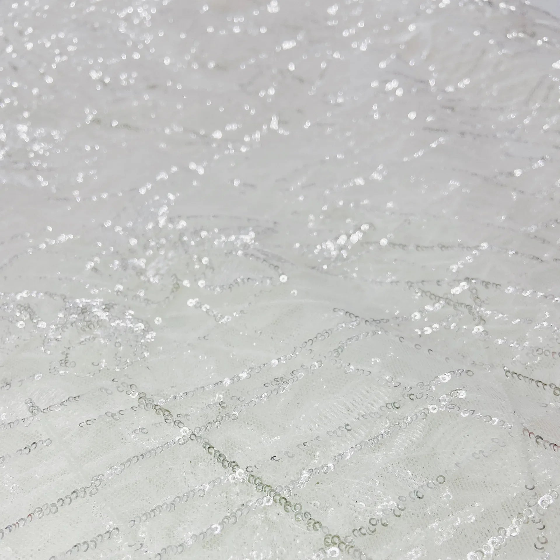 Tela bordada con cuentas de diseñador popular, rosa cristal, tela bordada para vestido de noche, color blanco puro, para uso industrial.