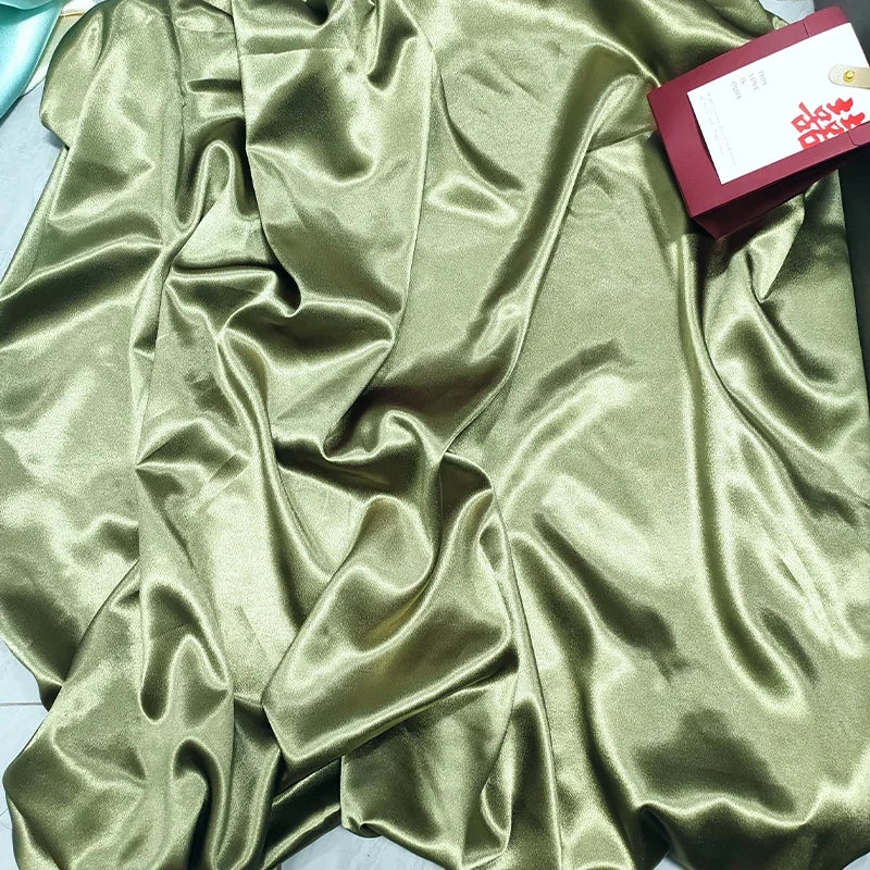 قماش ساتان كريستالي لامع - خامة فستان سهرة لامع 150 سم