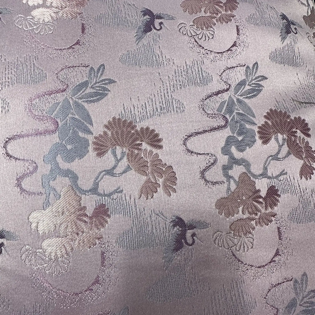 Tela de satén de estilo chino nueva, suave y agradable para la piel, adecuada para vestidos de novia, vestidos formales y ropa de bricolaje hecha a mano.