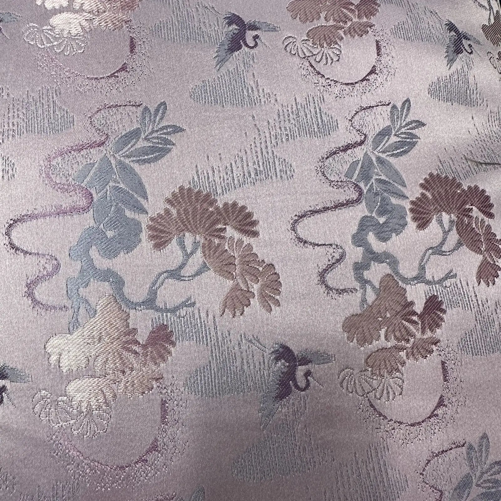 Tela de satén de estilo chino nueva, suave y agradable para la piel, adecuada para vestidos de novia, vestidos formales y ropa de bricolaje hecha a mano.