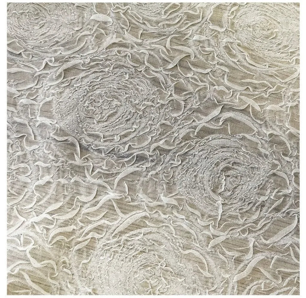 Tela de malla de encaje de gasa crepé con relieve de rosas blancas en 3D para vestido de novia, vestido formal, material de tul de red texturizado transparente.