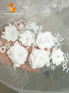 قماش شبكي مطرز بالخرز والترتر الفضي اللامع، تطريز معقد لحجاب العروس وفساتين السهرة، مورد منسوجات للمناسبات الراقية