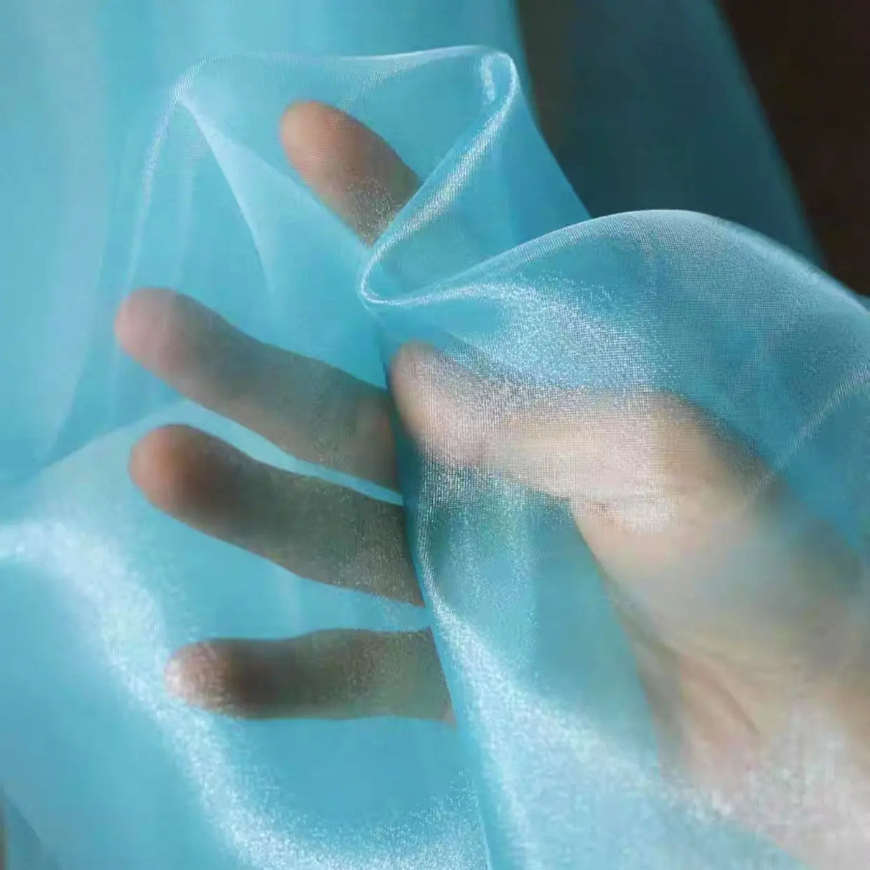 Transparent metallic organza fabric suitable for weddings formal gowns party decorations and bow decorations