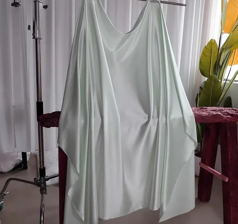 قماش حرير ساتان مرن - مادة ناعمة لامعة 145 سم