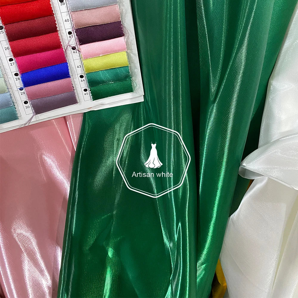 قماش ساتان مائي سائل، حرير كريستالي سميك، ساتان طبيعي عاكس، فستان زفاف، خلفية زخرفية، ملابس مصممة 