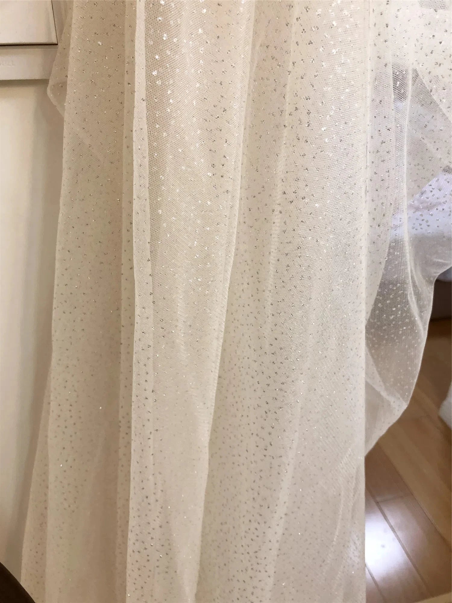 High-quality Blue Black Purple Champagne Colored Headdress, Hot Stamping Gold Spray Shiny Film Wedding Dress Soft Tulle Fabric