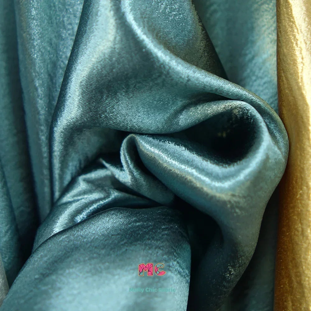 قماش ندفة الثلج الساتان اللامع - مادة الكريب المزدوجة 150 سم