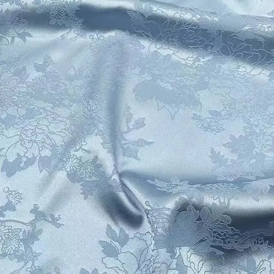 قماش الجاكار الساتان ذو زهرة الكرمة ناعم ومناسب لفساتين الزفاف والفساتين الرسمية وأقمشة الملابس المصنوعة يدويًا