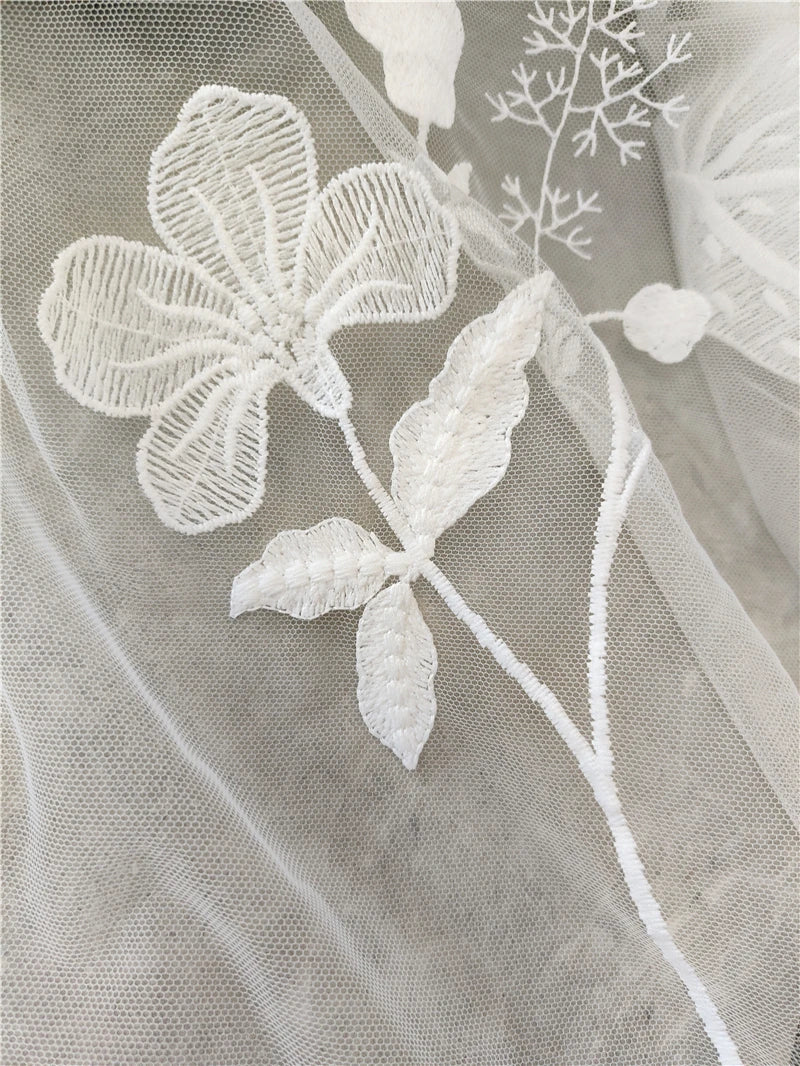 Vestido de novia de alta gama con encaje de cala y hueso de coche, ropa de regalo, cortina de puerta, tela de encaje, bordado, accesorios de bricolaje hechos a mano.