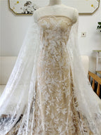 قماش دانتيل أبيض فاخر بنقوش أوراق وأزهار لفساتين الزفاف والحجاب وفستان الزفاف والستائر