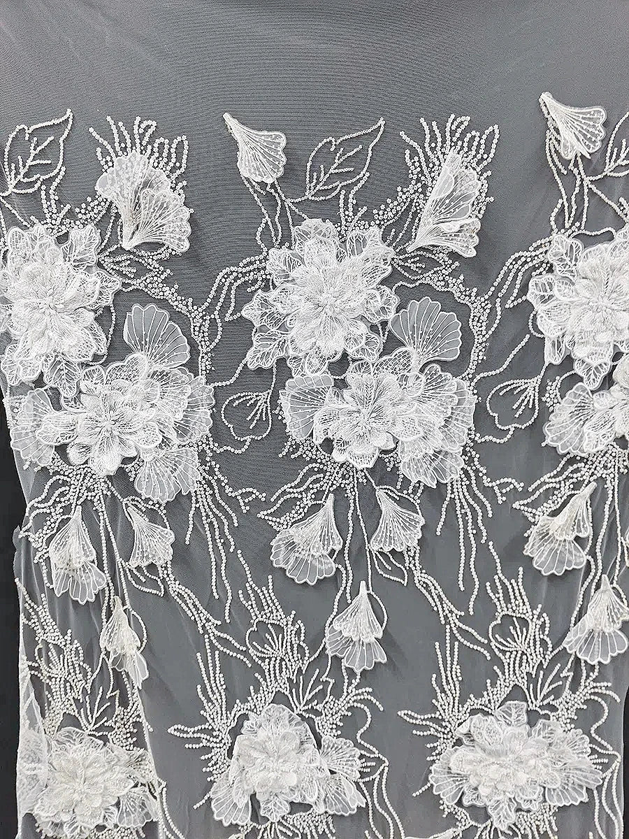 Bordado de cuentas de encaje con hilo floral 3D, color blanco crudo, hecho a mano, para vestido de novia, vestido de noche, tocado, accesorio, material