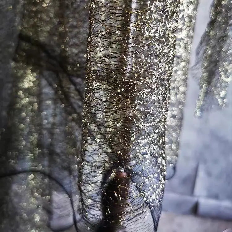 قماش شبكي من الدانتيل الذهبي والفضي غير المنتظم خفيف الوزن وناعم مناسب للفساتين الرسمية وفساتين الزفاف وأغطية الرأس