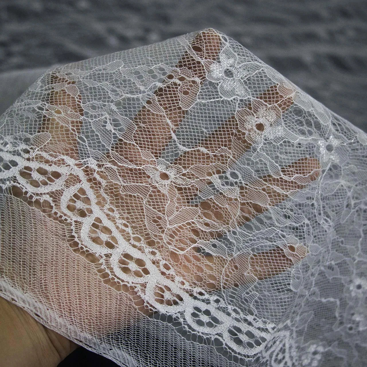 إكسسوارات قماش دانتيل مجوف ناعم بعرض 1.6 متر مصنوعة يدويًا من قماش خياطة الملابس الداخلية المزخرف