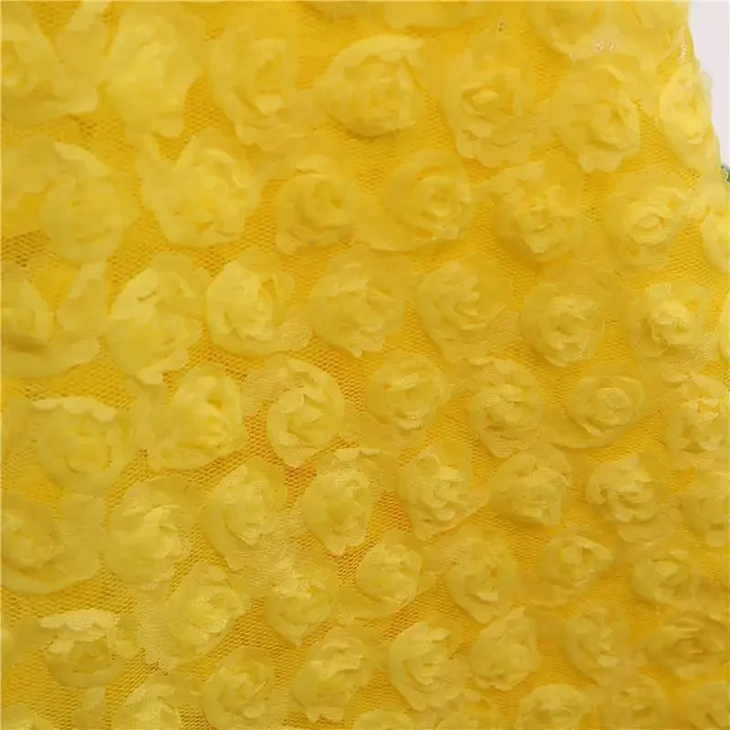 فستان زفاف كلاسيكي مطبوع عليه وردة ثلاثية الأبعاد مع لوحة قماش مطرزة وقماش شبكي مزين بالزهور