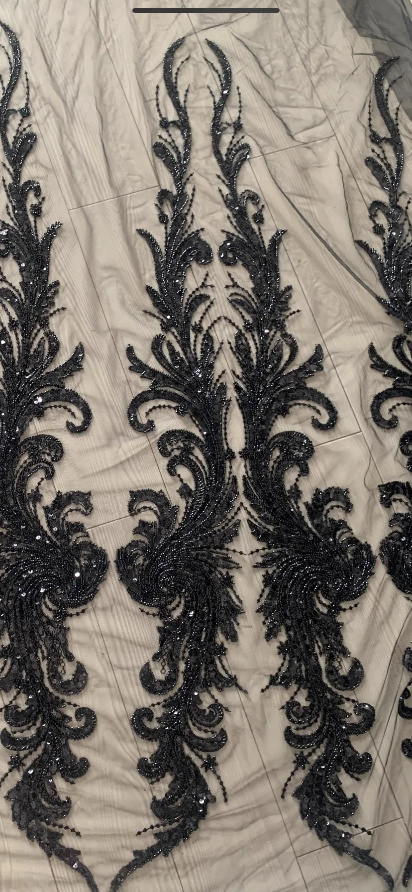 Accesorios de encaje con lentejuelas bordadas de cuentas negras y plateadas de lujo de alta calidad para costura y decoración de vestidos de novia.