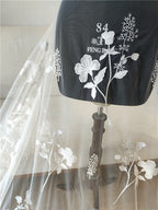 Vestido de novia de alta gama con encaje de cala y hueso de coche, ropa de regalo, cortina de puerta, tela de encaje, bordado, accesorios de bricolaje hechos a mano.