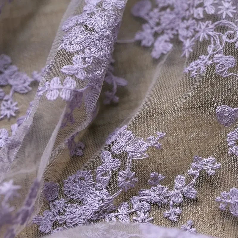 Tela bordada de encaje morado de malla de algodón puro para vestido de boda, cortina, ropa de muñeca, fondo, material de costura artesanal.