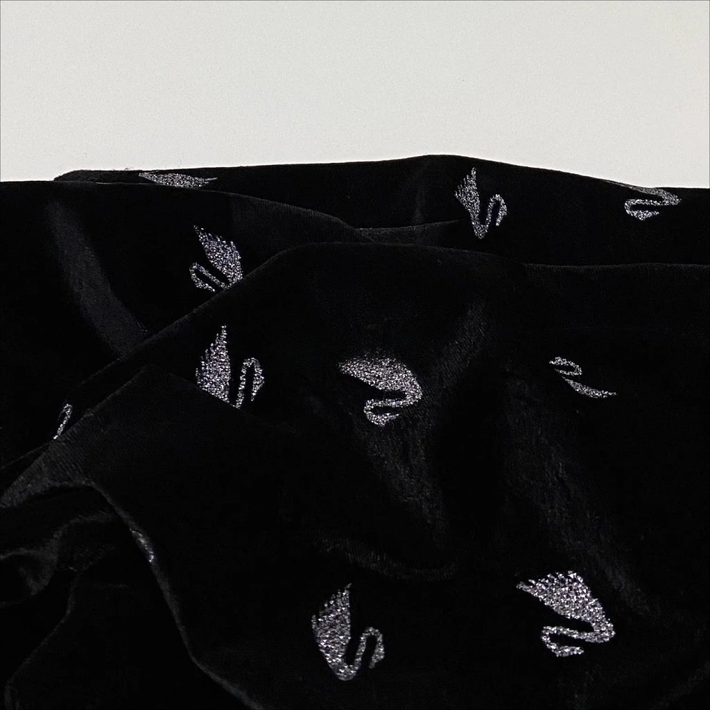 قماش بجعة صغير مطبوع عليه عبارة "بجعة صغيرة" لامع، قماش مخملي مرن معلق، قماش خياطة ملابس رقص، قماش مصمم يدويًا