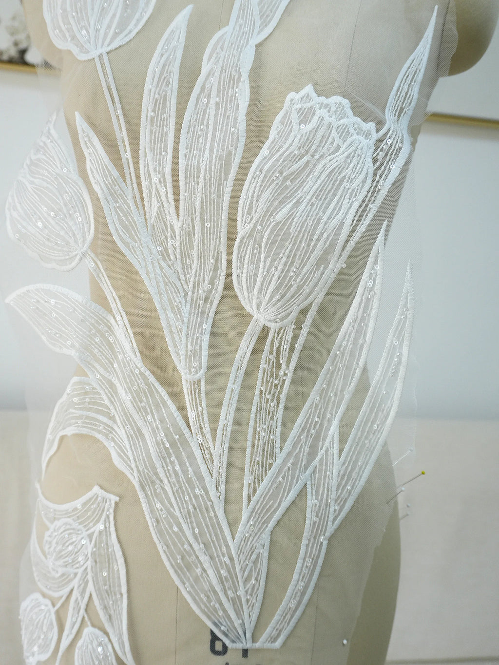 Parche de tela con flores de encaje de alta calidad con cuentas bordadas y purpurina de tulipán Lanfei, ideal para regalo de boda, material para ropa, accesorios de bricolaje