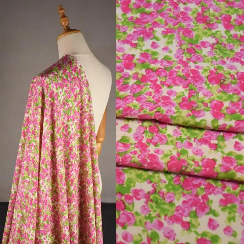 قماش شيفون مزدوج من الكريب الوردي الحلو والأخضر والزهور الصغيرة، مادة ناعمة لفصل الربيع والصيف للفساتين والقمصان وملابس الأطفال