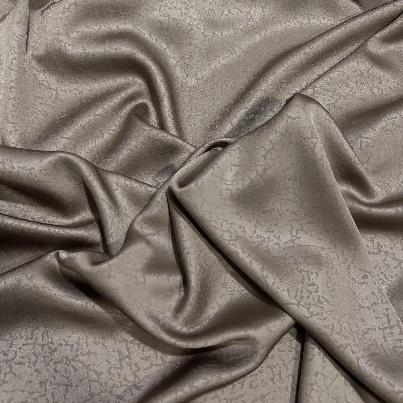 Tejido de acetato jacquard con estampado de tortuga, suave y agradable para la piel, adecuado para vestidos de novia, vestidos formales y manualidades DIY hechas a mano.