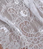 Tejido de encaje fino de alta gama, suave y agradable para la piel, adecuado para vestidos de novia, vestidos formales y telas de ropa de bricolaje hechas a mano.