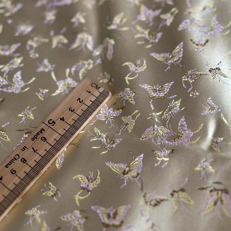 Chaleco qipao cosido con tela de brocado tejida colorida con mariposa morada, ropa de muñeca DIY, tela de diseñador