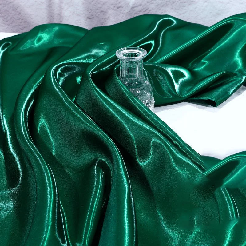 قماش ساتان سائل لامع - شارموز عاكس للملابس المسائية
